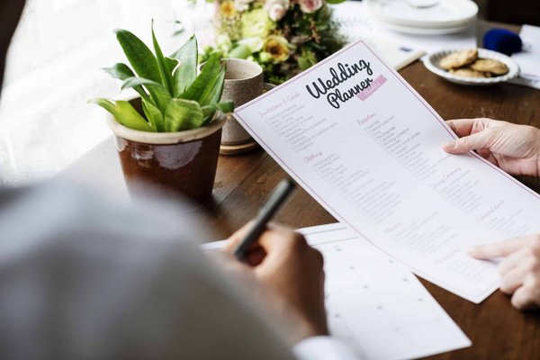 Comment choisir le bon wedding planner ?