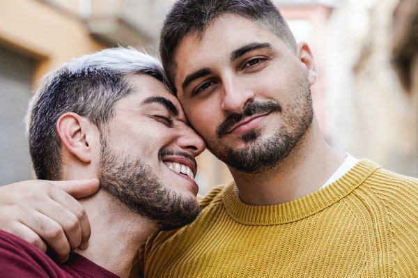Comment avoir une relation durable dans le milieu gay ?
