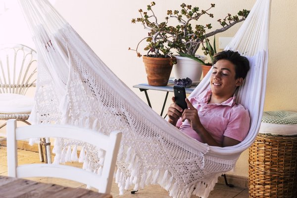 Comment est la couverture réseau mobile dans cette région des Hautes-Pyrénées ?